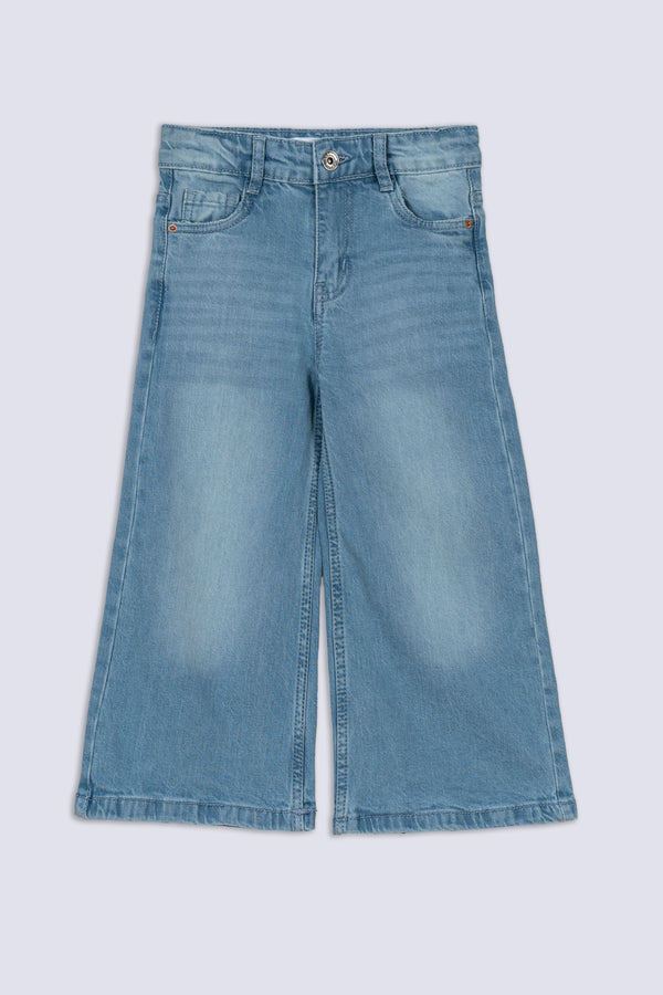 Easy Fit Wide-Leg Jeans