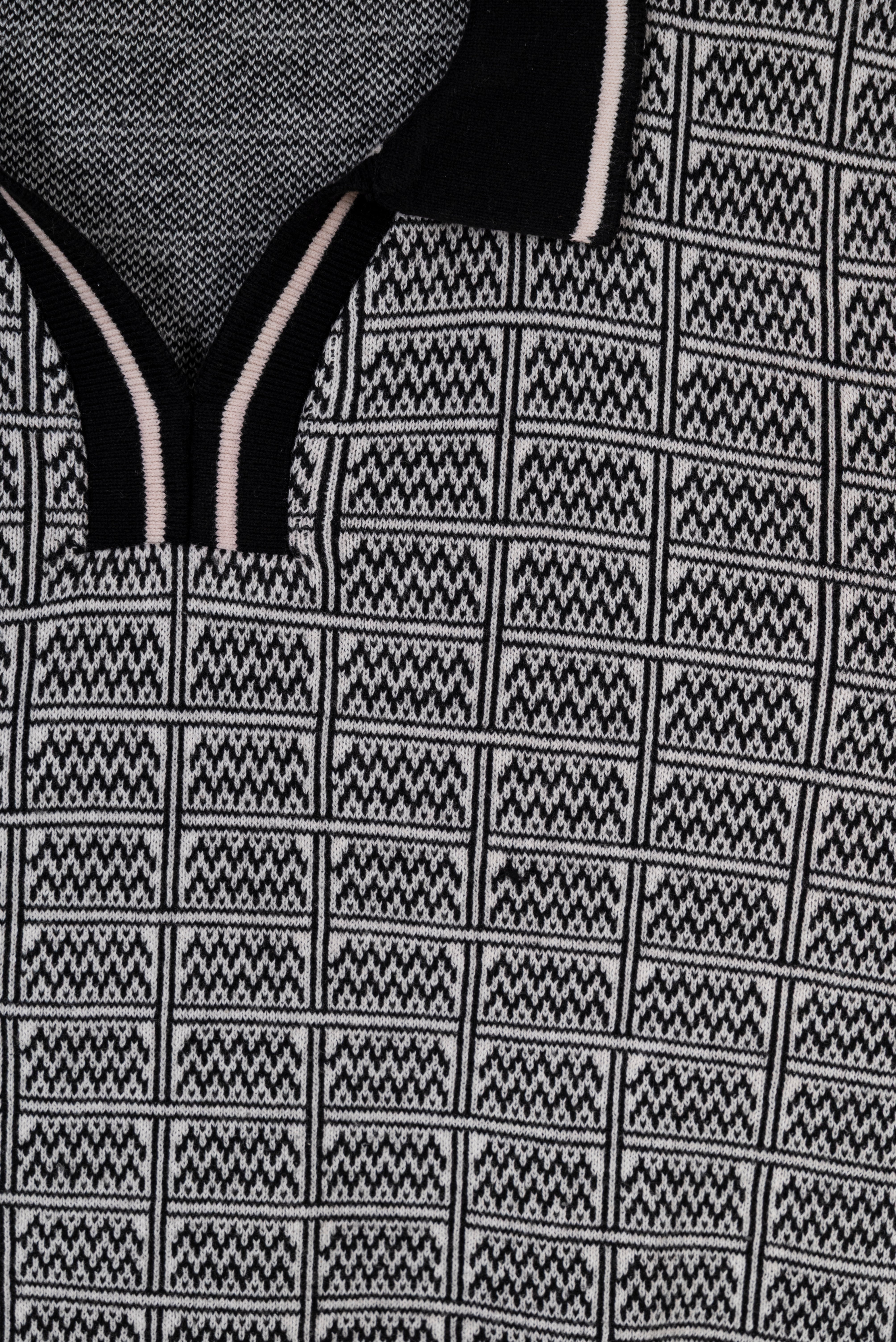 Monochrome Jacquard Knitted Polo