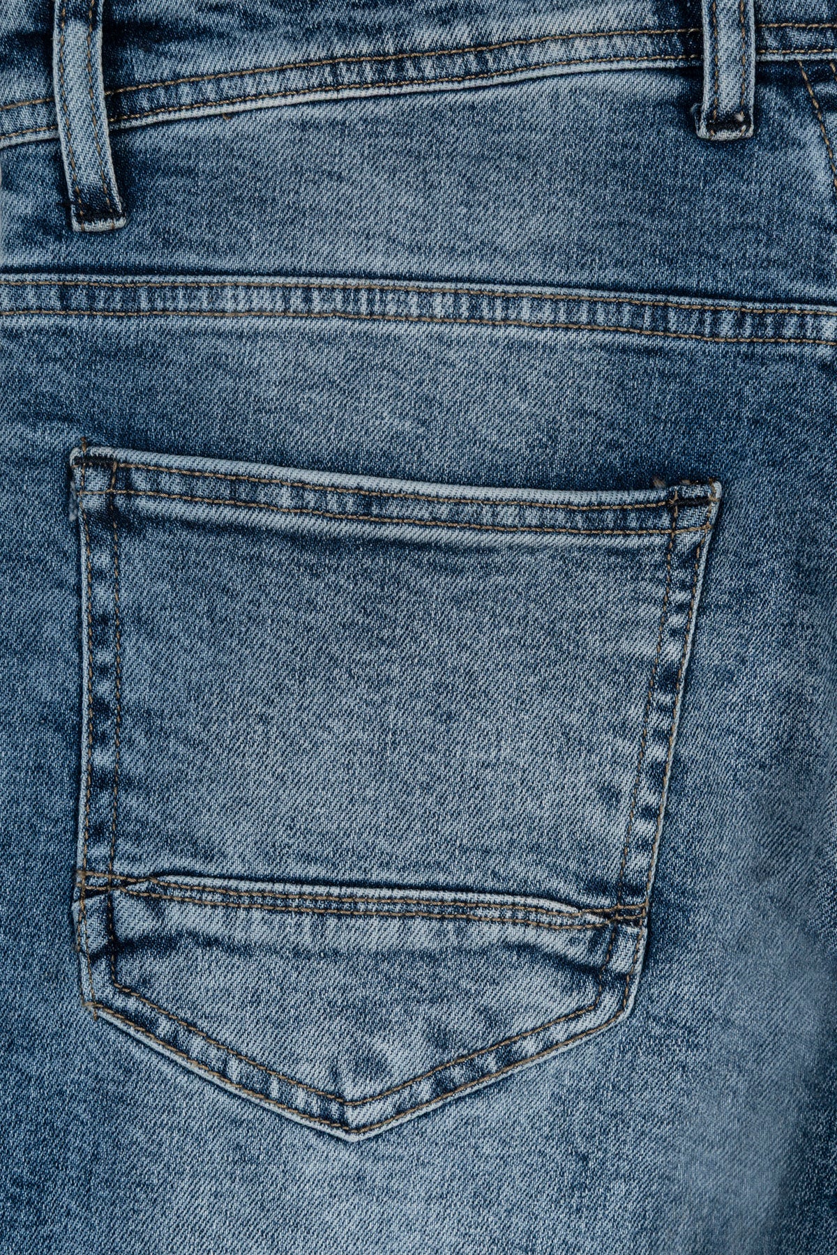 Men's Classic Slim Fit Jean