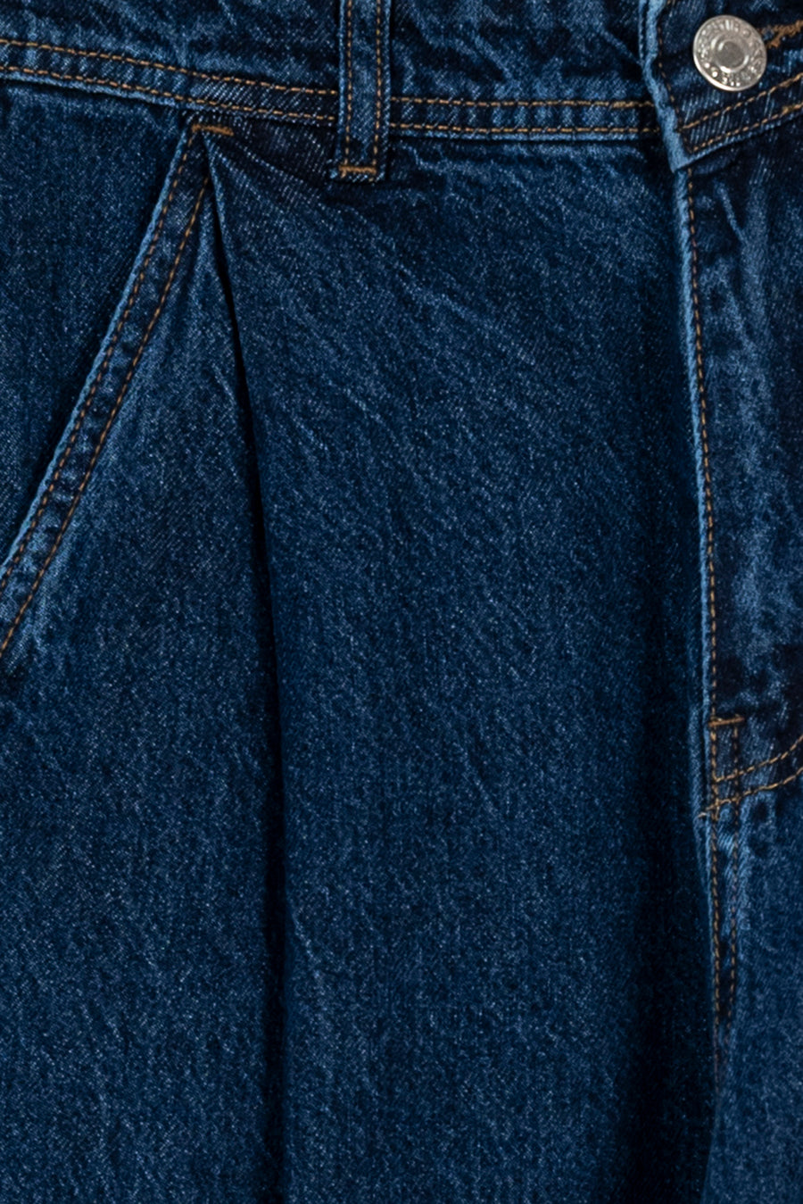 Ladies High Waist Balloon Leg Jean